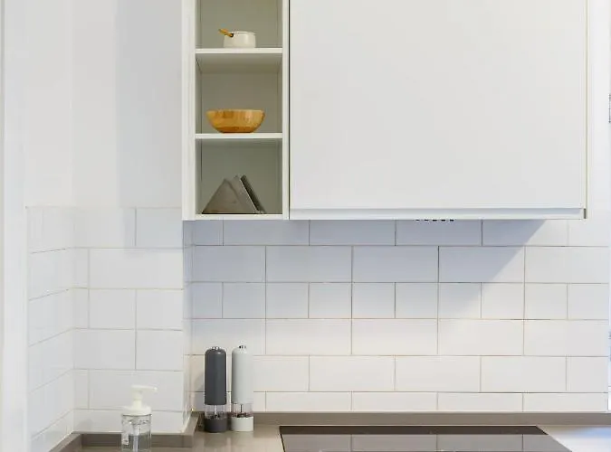 The Queen's Designer By Cadiz4rentals Apartment