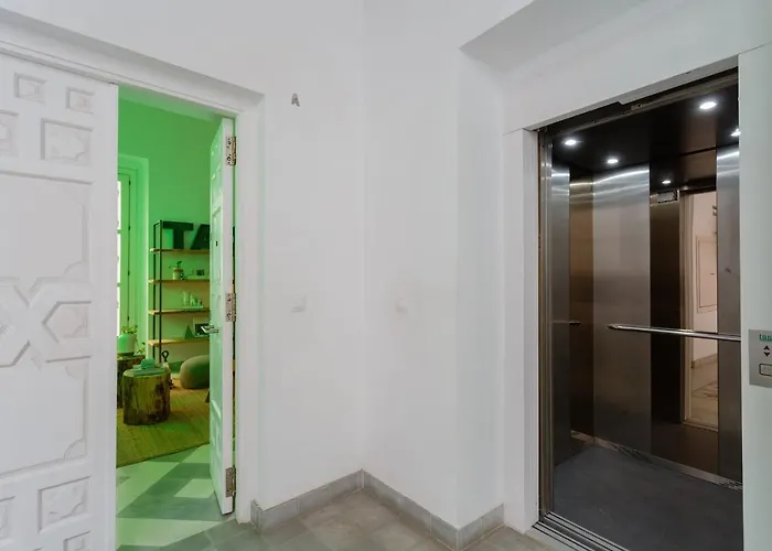 Apartment The Queen's Designer By Cadiz4rentals Cádiz