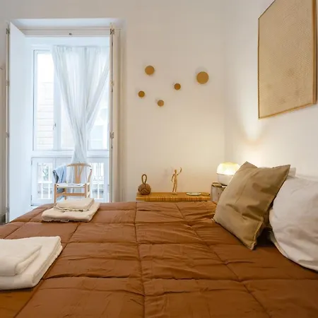The Queen's Designer By Cadiz4rentals Apartment *