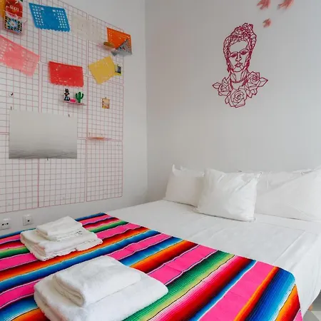 The Queen's Designer By Cadiz4rentals * 카디스