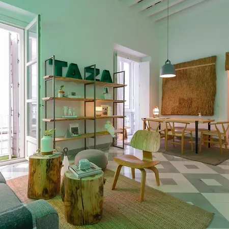 The Queen's Designer By Cadiz4rentals Apartment Cadiz