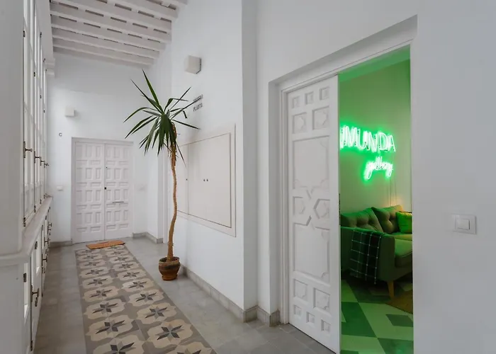 Appartamento The Queen's Designer By Cadiz4rentals