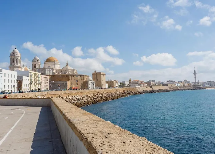 Appartamento The Queen's Designer By Cadiz4rentals *